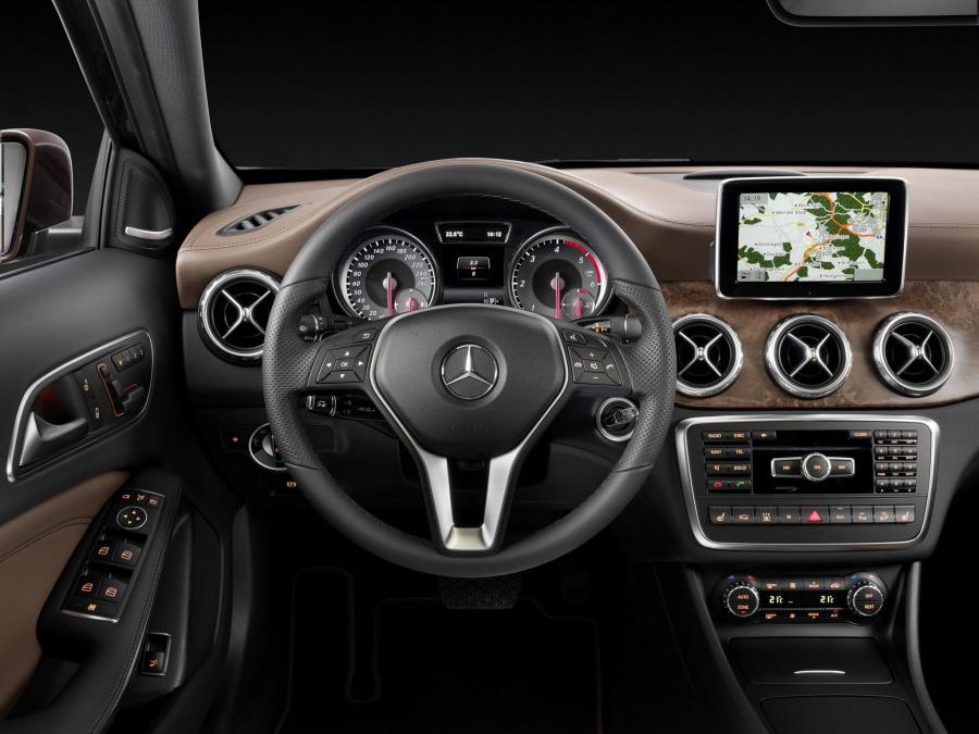  Mercedes-Benz GLA220 CDI 4Matic 2014 года  (фото 19 из 30)